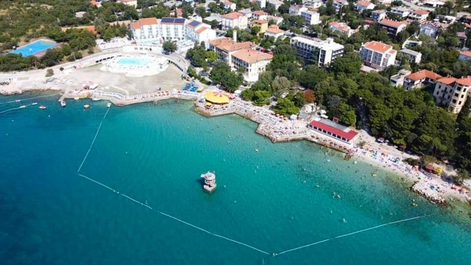 Apartmens Adriana Novi Vinodolski Eksteriør billede