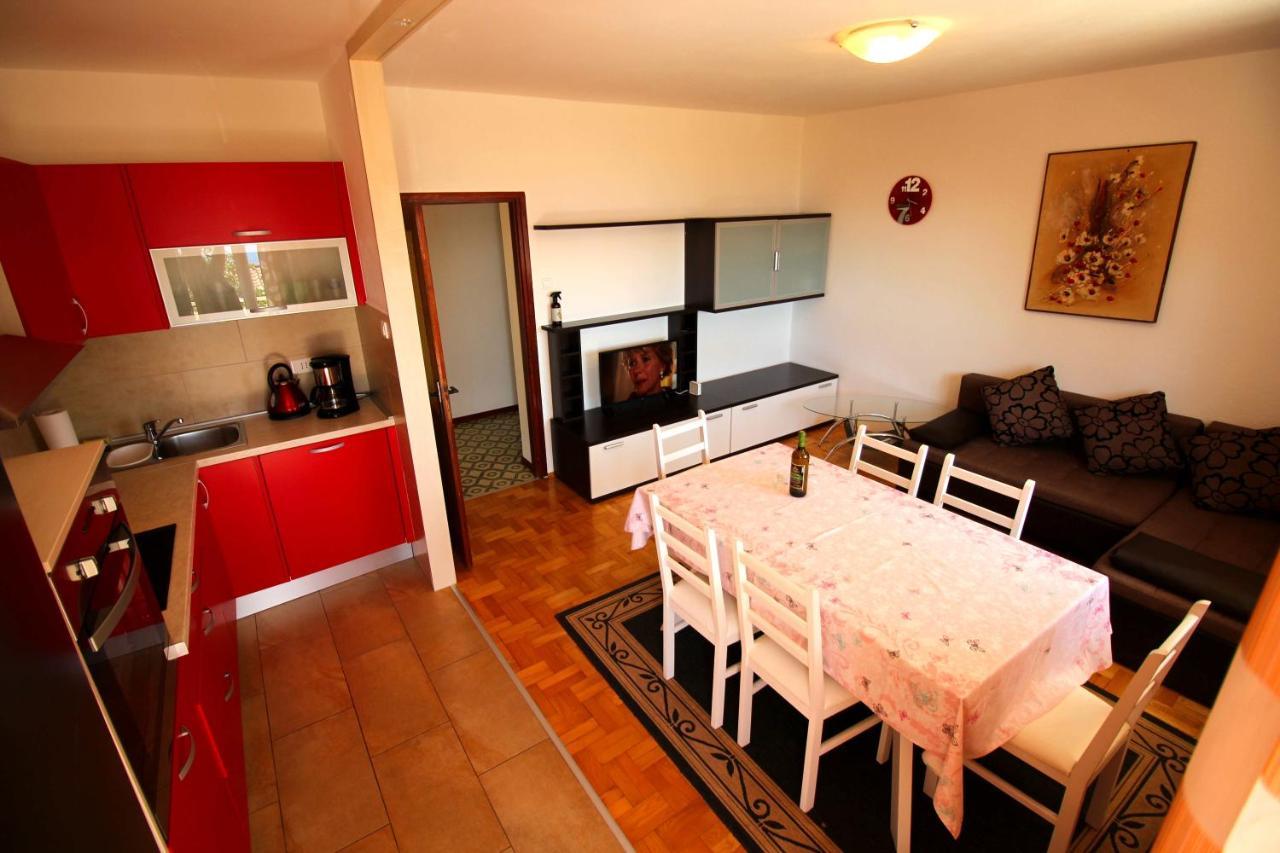 Apartmens Adriana Novi Vinodolski Eksteriør billede